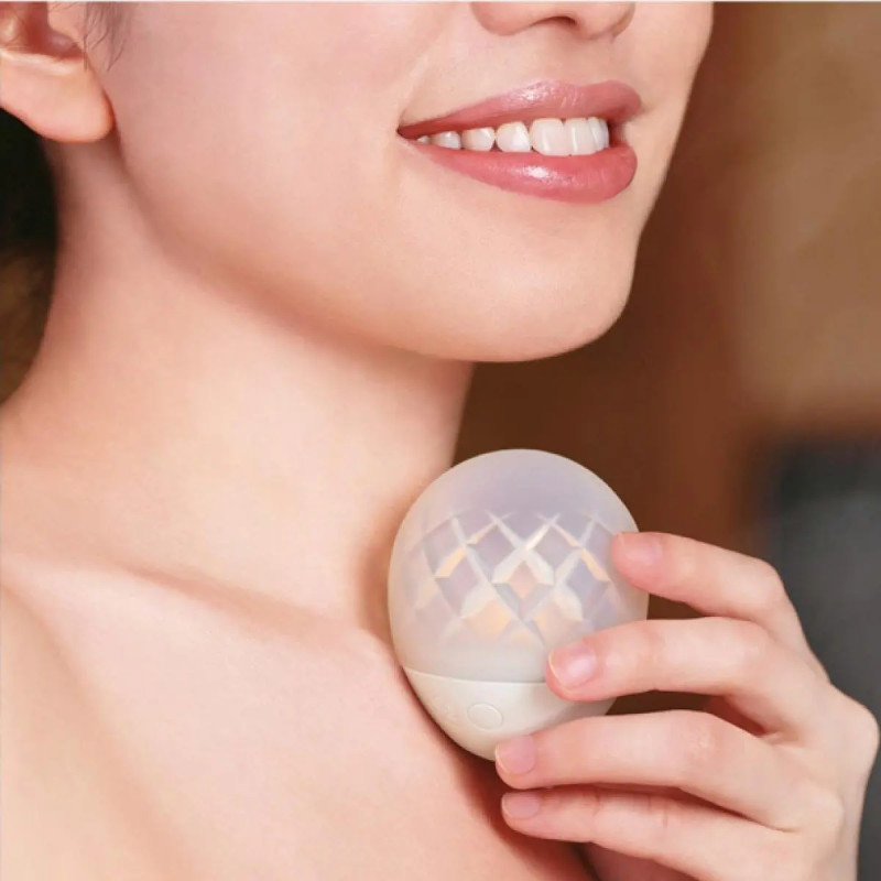 Iroha by Tenga Ukidama Bath Light & Massager